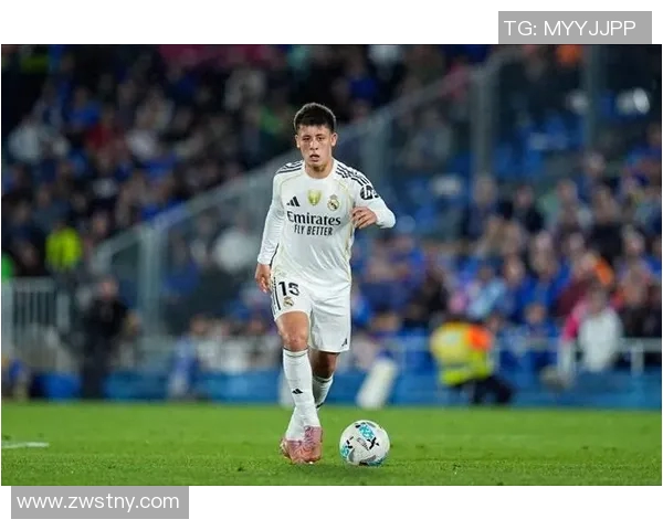 皇马巴萨巴黎强势抢人欧洲豪门争夺尤文天才中场